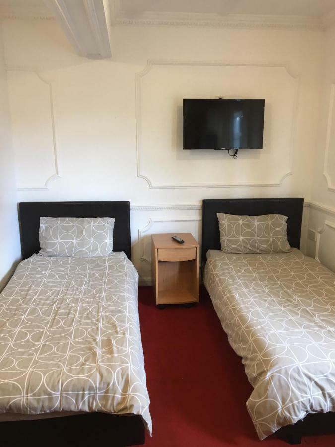 Hatfield Save-Money Rooms - 10Over10 For Price! מראה חיצוני תמונה
