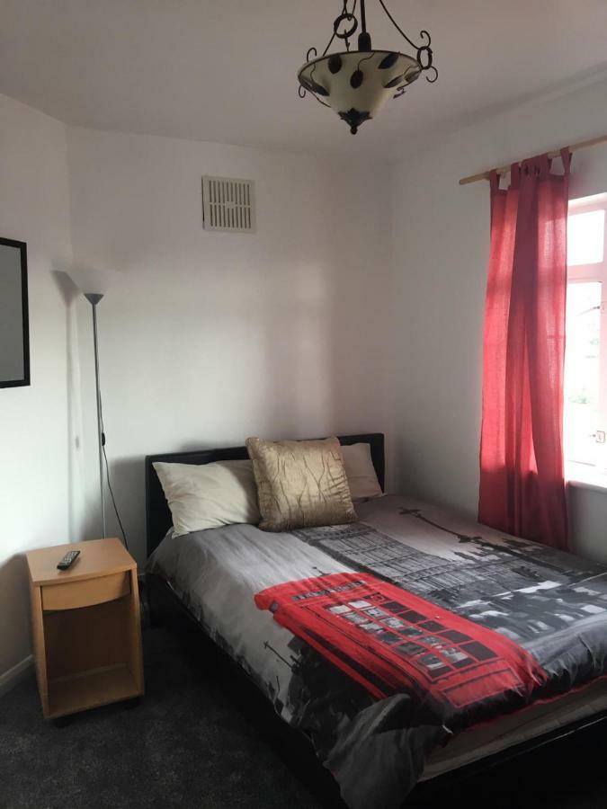 Hatfield Save-Money Rooms - 10Over10 For Price! מראה חיצוני תמונה